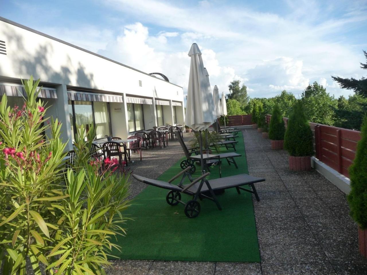 Chalet Swiss - App.Nelles Bad Füssing Exteriör bild